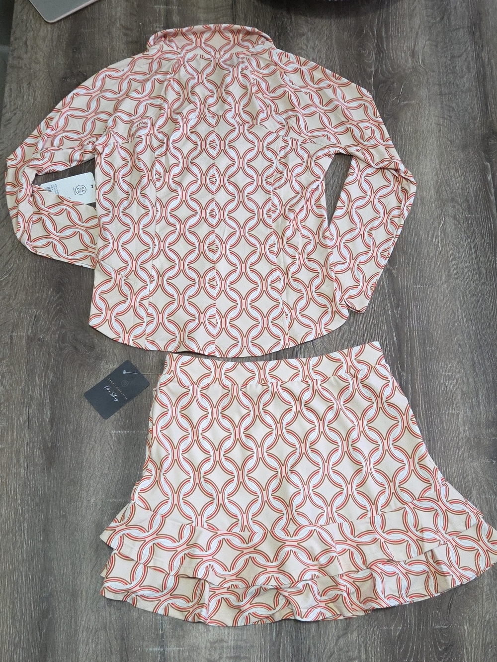 New! SAGE Collective Pro Shop GeoPrint Long Sleeve Top & Matching Ruffle Skort - Picture 11 of 11